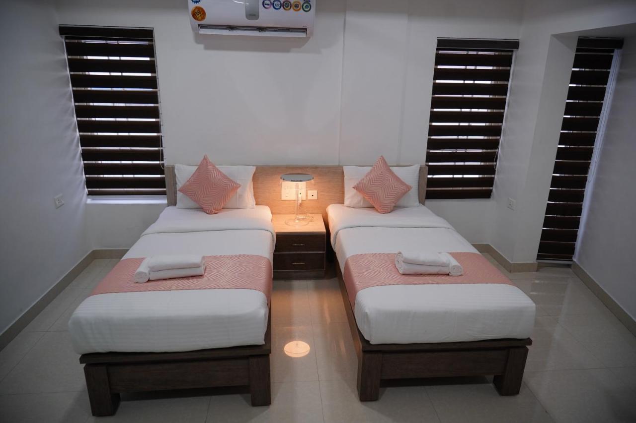 Chandra Inn Kollam Bagian luar foto