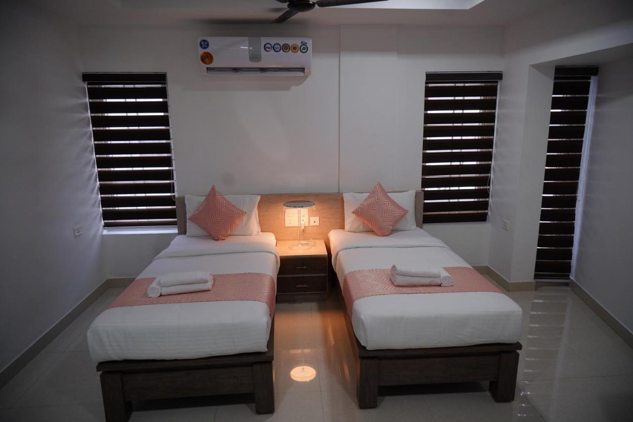 Chandra Inn Kollam Bagian luar foto