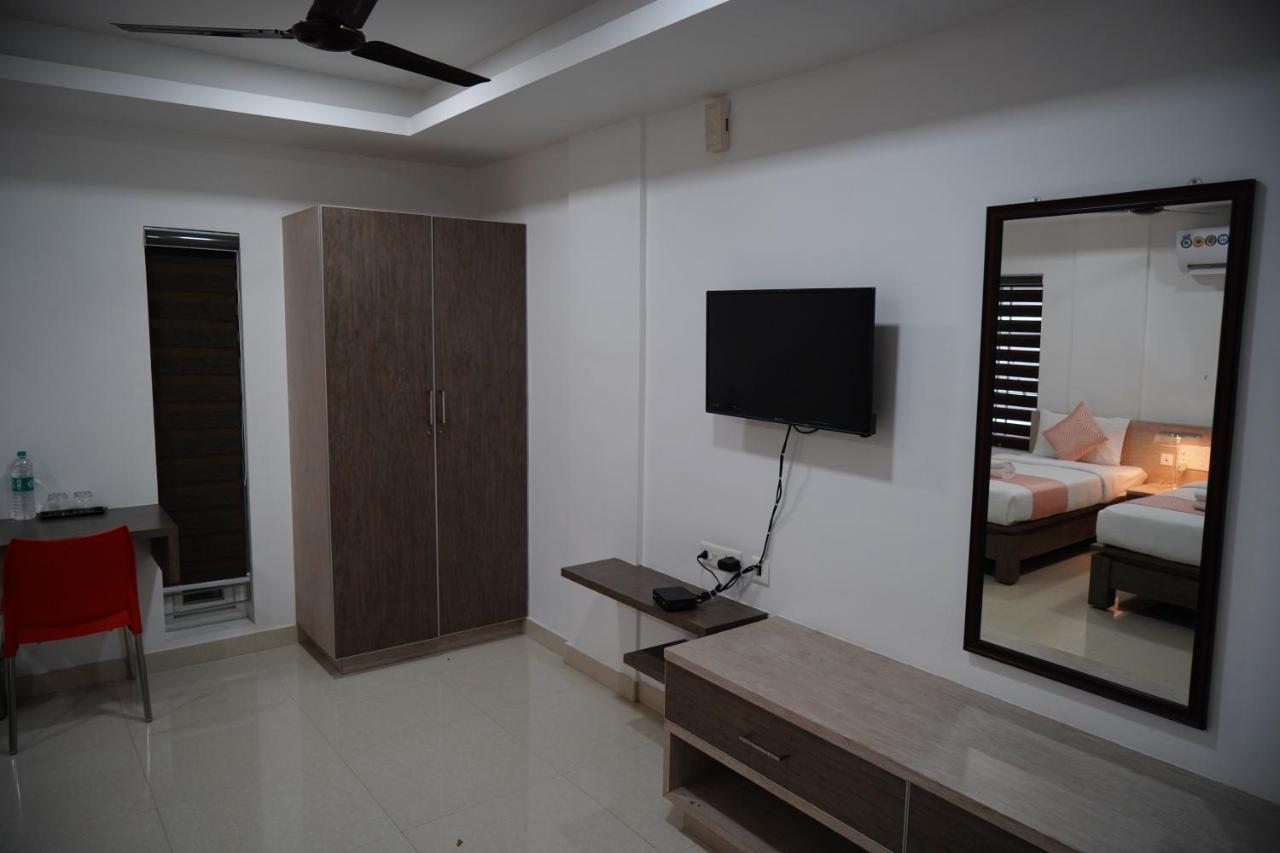 Chandra Inn Kollam Bagian luar foto