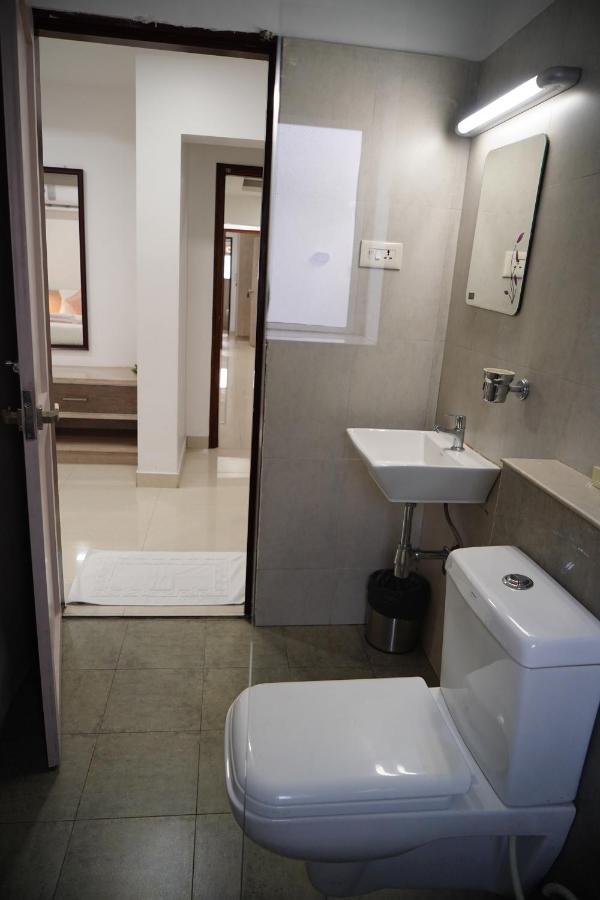 Chandra Inn Kollam Bagian luar foto